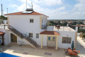 Luxury 4 Bedroom Villa with Private Swimming Pool